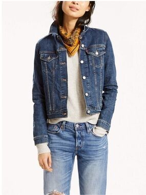 Levi's Original Trucker Denim Jacket Classic fit Size Small